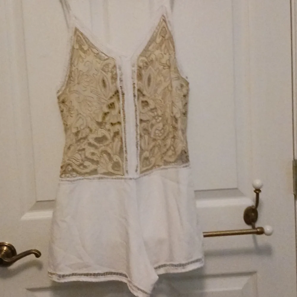 Romper - Picture 3 of 4